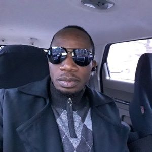 Meet your Posher, Ademola